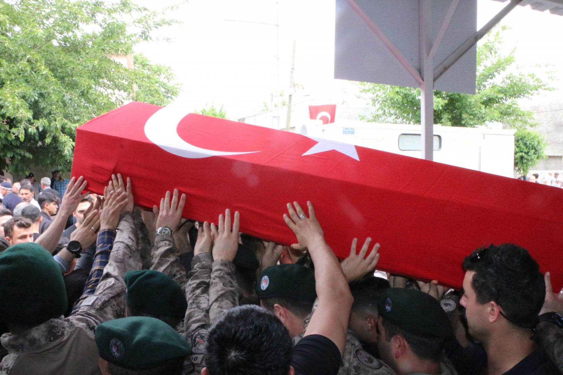 Adıyaman’da özel harekat polisi toprağa verildi – Videolu Haber