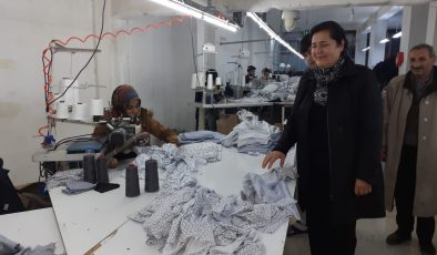 Ulubey, Kahta’da tekstil çalışanlarını ziyaret etti