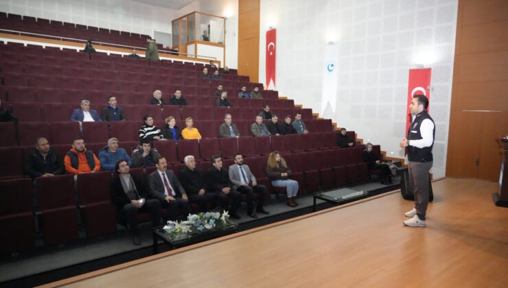 Üniversitede ‘Siber Dünyanın Bilinmeyen Yüzü’