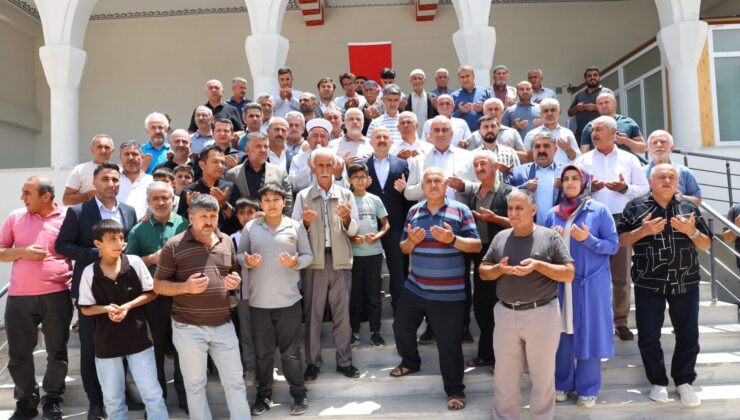 Selahaddin Eyyubi Camii Dualarla İbadete Açıldı