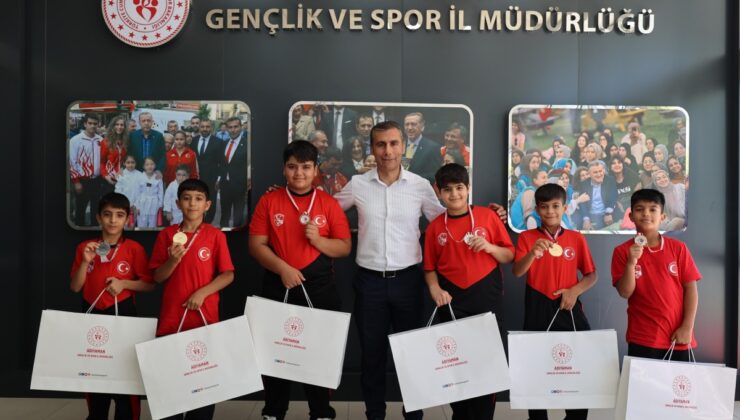 Depremzede kardeşlerden Türkiye şampiyonluğu!