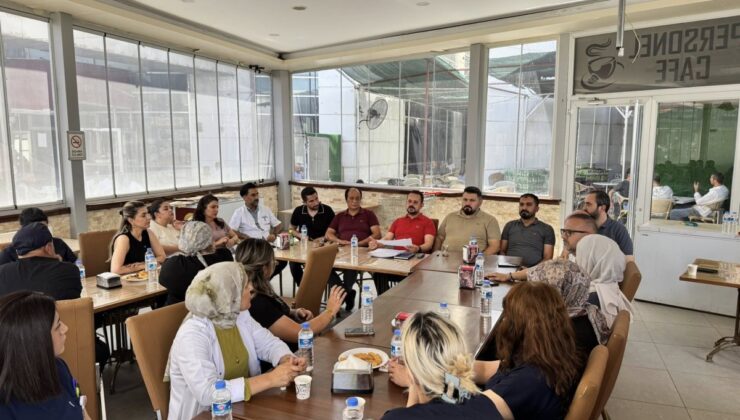 Başkan Çelik, üyeleriyle bir araya geldi