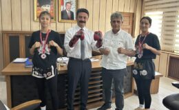 Şampiyon sporcular Besni Kaymakamı Aslan’ı ziyaret