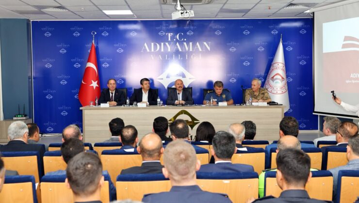 Vali Varol Başkanlığında ‘Okul ve Trafik Güvenliği Toplantısı’ Yapıldı
