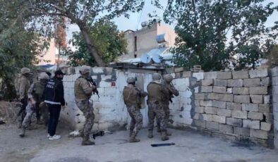 Adıyaman’da uyuşturucu operasyonu: 4 şüpheli tutuklandı  – Videolu Haber