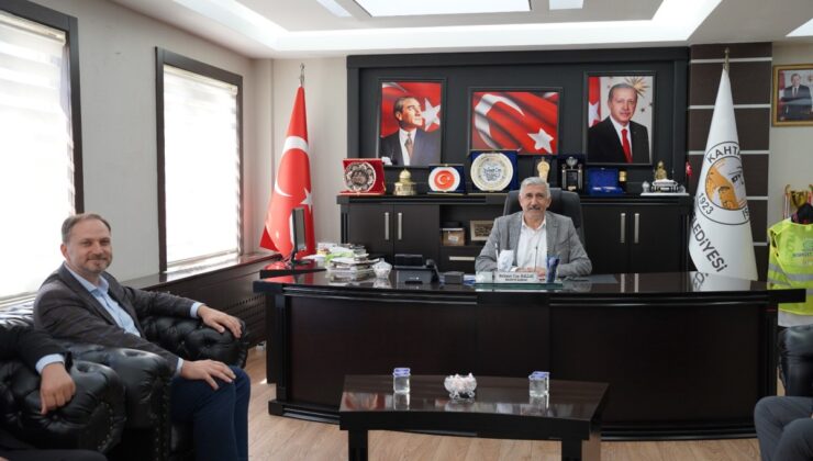 Yeşilay Genel Başkanı Mehmet Dinç, Başkan Hallaç’ı ziyaret etti