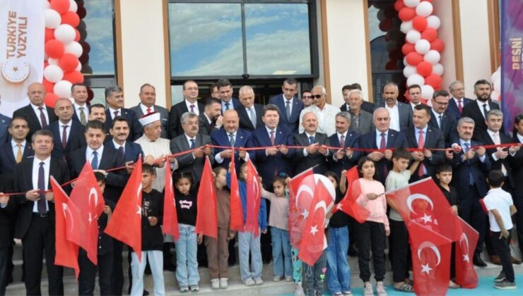 Bakan Tunç Besni’de konuştu: ‘Deprem davalarında adaletli sonuca ulaşacağız’  – Videolu Haber