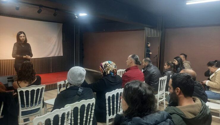 Adıyaman Fotoğraf Topluluğu Derneği’nden fotoğraf sunumu etkinliği