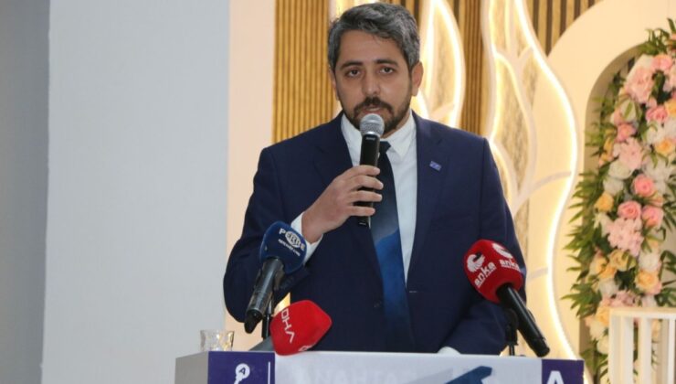 Anahtar Parti Besni İlçe Kongresi gerçekleştirildi: Ahmet Tevfik Dayan ilçe başkanı seçildi  – Videolu Haber