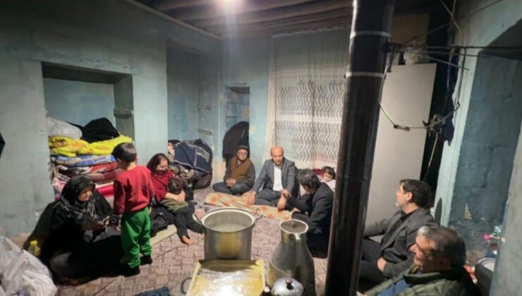 Vakkas Acar’dan Fatma Şahin’e: ‘Villalarınızda oturup devasa kongre merkezleri projelendirirken, bu çocuklar aç yatıyor’  – Videolu Haber