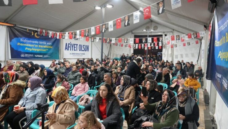 Adıyaman’da Kent Meydanı’nda Kadir Gecesi programı düzenlendi  – Videolu Haber