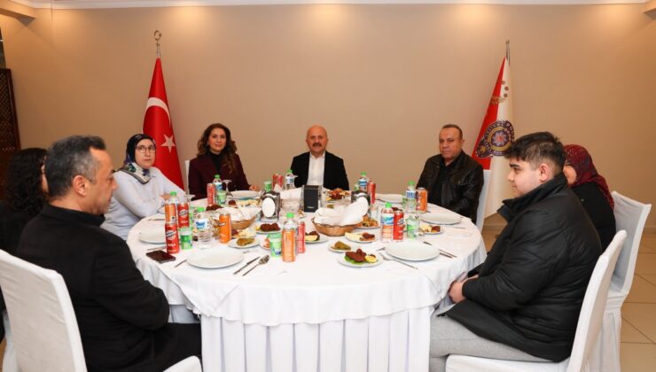 Vali Osman Varol şehit aileleriyle iftarda buluştu