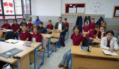 Başkan Tutdere’den minik başkana anlamlı destek  – Videolu Haber