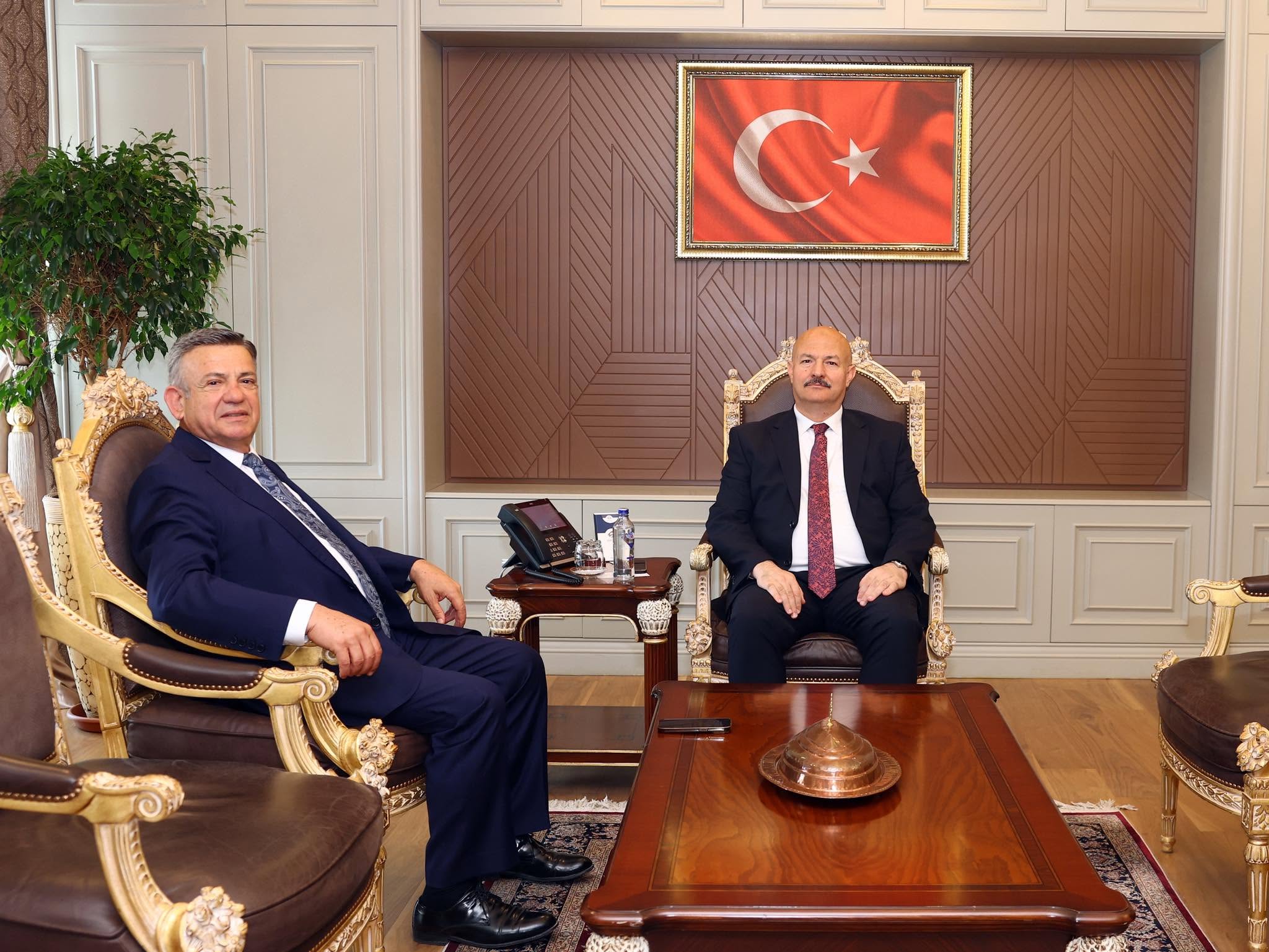 Hayırsever İş İnsanı Ali Erdemoğlu’ndan Vali Küçük’e Hayırlı Olsun Ziyareti