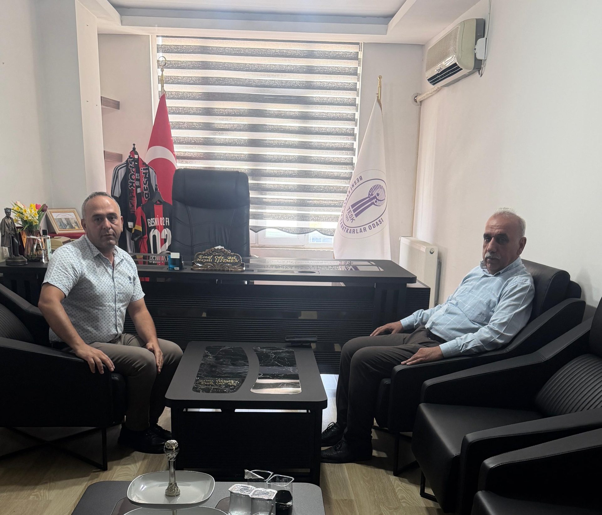 İbrahim Öteleş’ten Başkan Hayti İşitmen’e Hayırlı Olsun Ziyareti