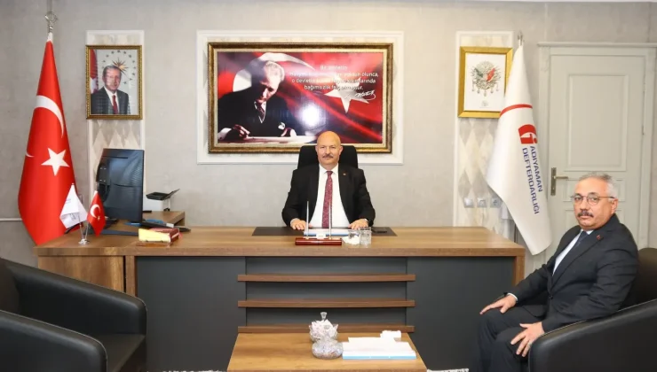 Vali Küçük, Defterdarlığı Ziyaret Etti