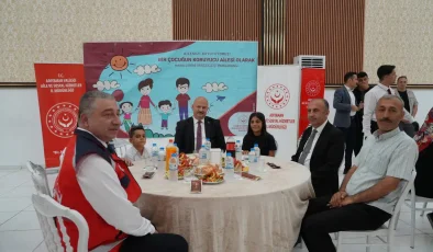 Rektör Prof. Dr. Mehmet Keleş ve Vali Abdullah Küçük koruyucu ailelerle buluştu