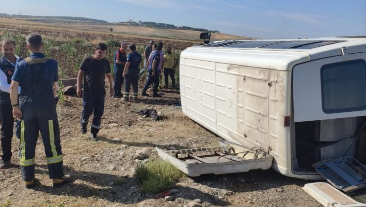 Adıyaman’da tarım işçilerini taşıyan minibüs devrildi; 12 yaralı  – Videolu Haber