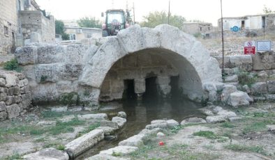 Ferit Gölgül Pirin’deki Roma Çeşmesi’ni ölçtü: ‘Bu suyu içmeyin’  – Videolu Haber