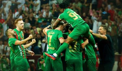Süper Lig’in yeni lideri Amedspor: Amedspor 3-2 Beşiktaş