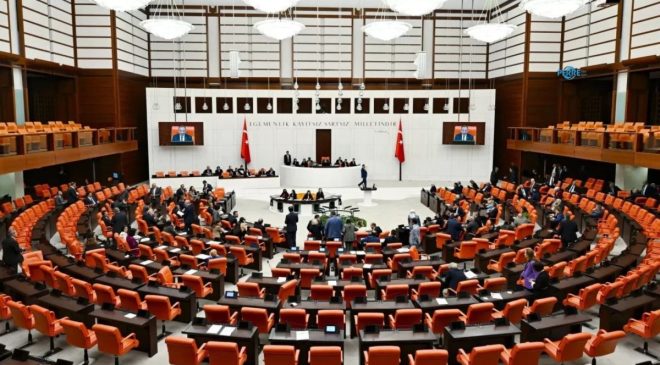 TBMM yeni yasama yılına fon krizi gündemiyle başlıyor
