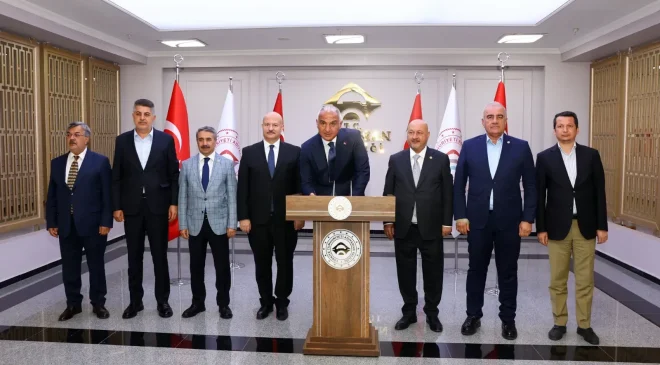 Bakan Mehmet Nuri Ersoy, Adıyaman’da Valiliğini Ziyaret Etti