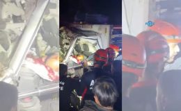 Adıyaman-Kahta kara yolunda kamyonet ile traktör çarpıştı: 1 kişi hayatını kaybetti  – Videolu Haber