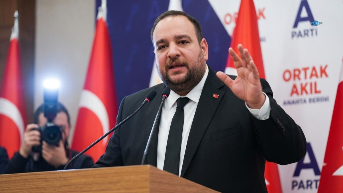 Anahtar Parti Adıyaman İl Başkanı Alsan: ‘Cumhuriyet, milletimizin bağımsızlık iradesi ve ortak onurudur’