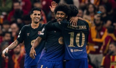 Galatasaray, Barcelona karşısında ikinci yarıda dağıldı: 1-4