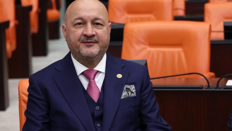Milletvekili Kurt’tan deprem bölgesindeki öğrencilere eğitim desteği müjdesi