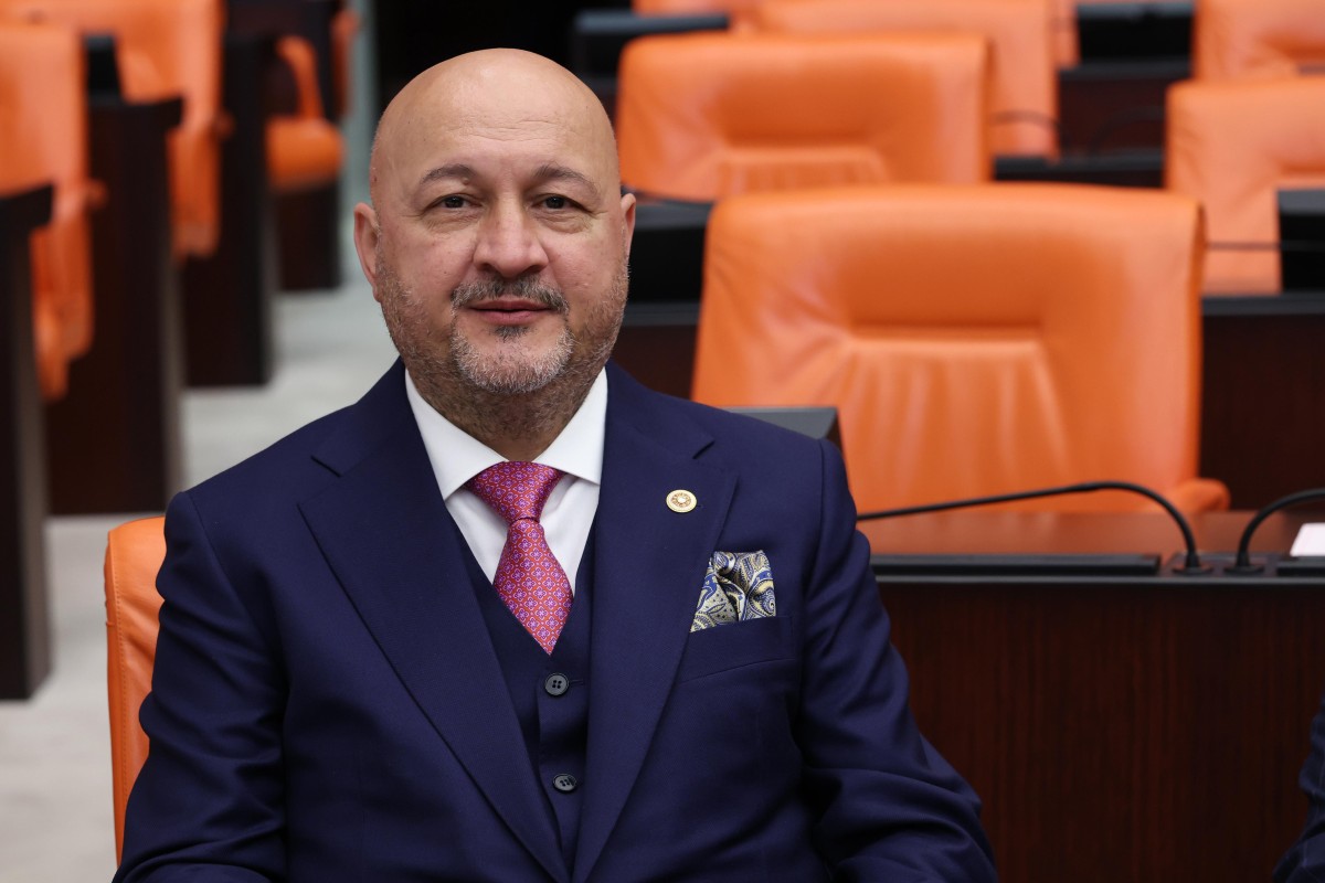 Milletvekili Kurt’tan deprem bölgesindeki öğrencilere eğitim desteği müjdesi