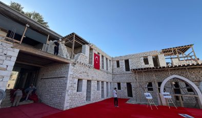 Adıyaman’da tarihî miras ayağa kaldırılıyor, kamu binaları yenileniyor