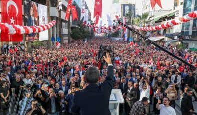 Özgür Özel: ‘Bunlar foncudur, vurguncudur, faizcidir, tefecidir; AK Parti’nin ‘ak’ dediği ne varsa kara çıkmıştır’