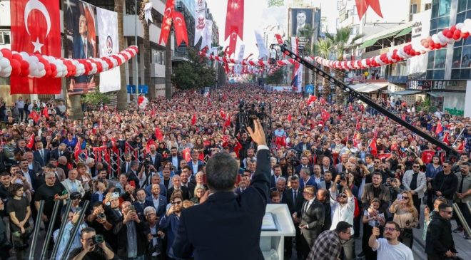 Özgür Özel: ‘Bunlar foncudur, vurguncudur, faizcidir, tefecidir; AK Parti’nin ‘ak’ dediği ne varsa kara çıkmıştır’
