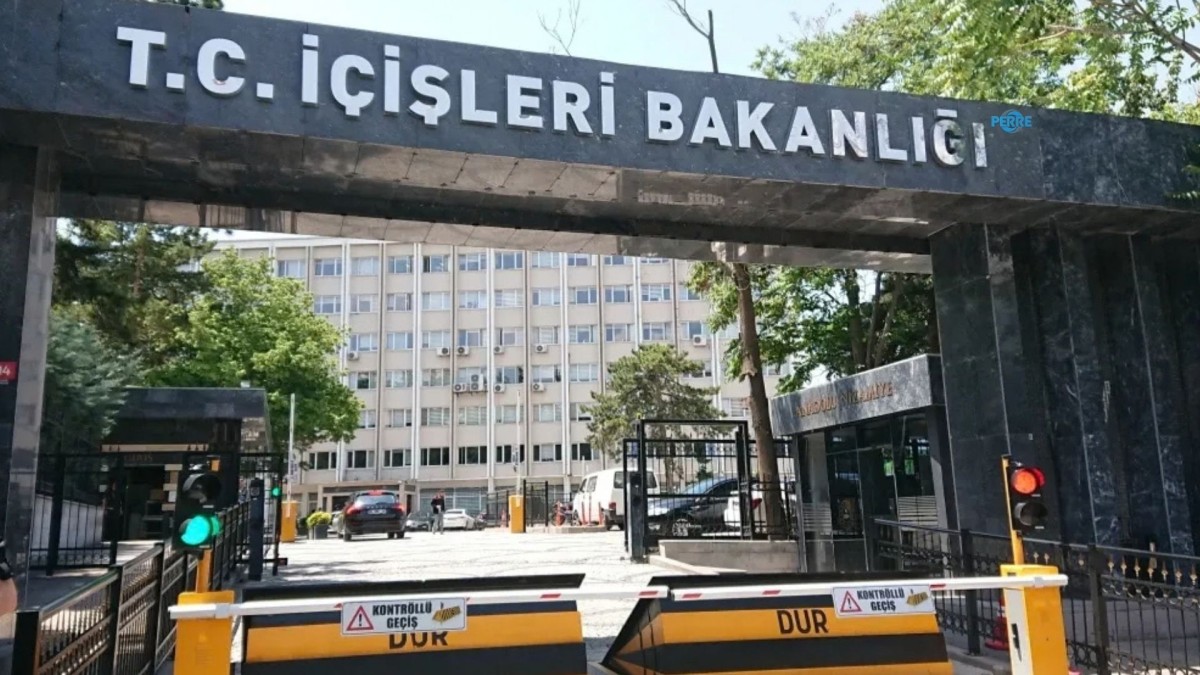 Seçer ve Tuncer dahil 5 belediye başkanı görevden uzaklaştırıldı