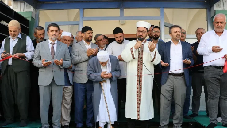 İbadur-Rahman Camii İbadete Açıldı