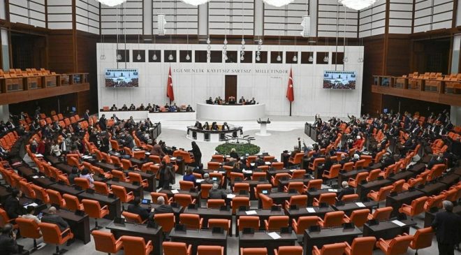 TBMM’de yoğun hafta: Fon mağdurlarına ödeme, KİT denetimleri ve Kızılay teklifi gündemde