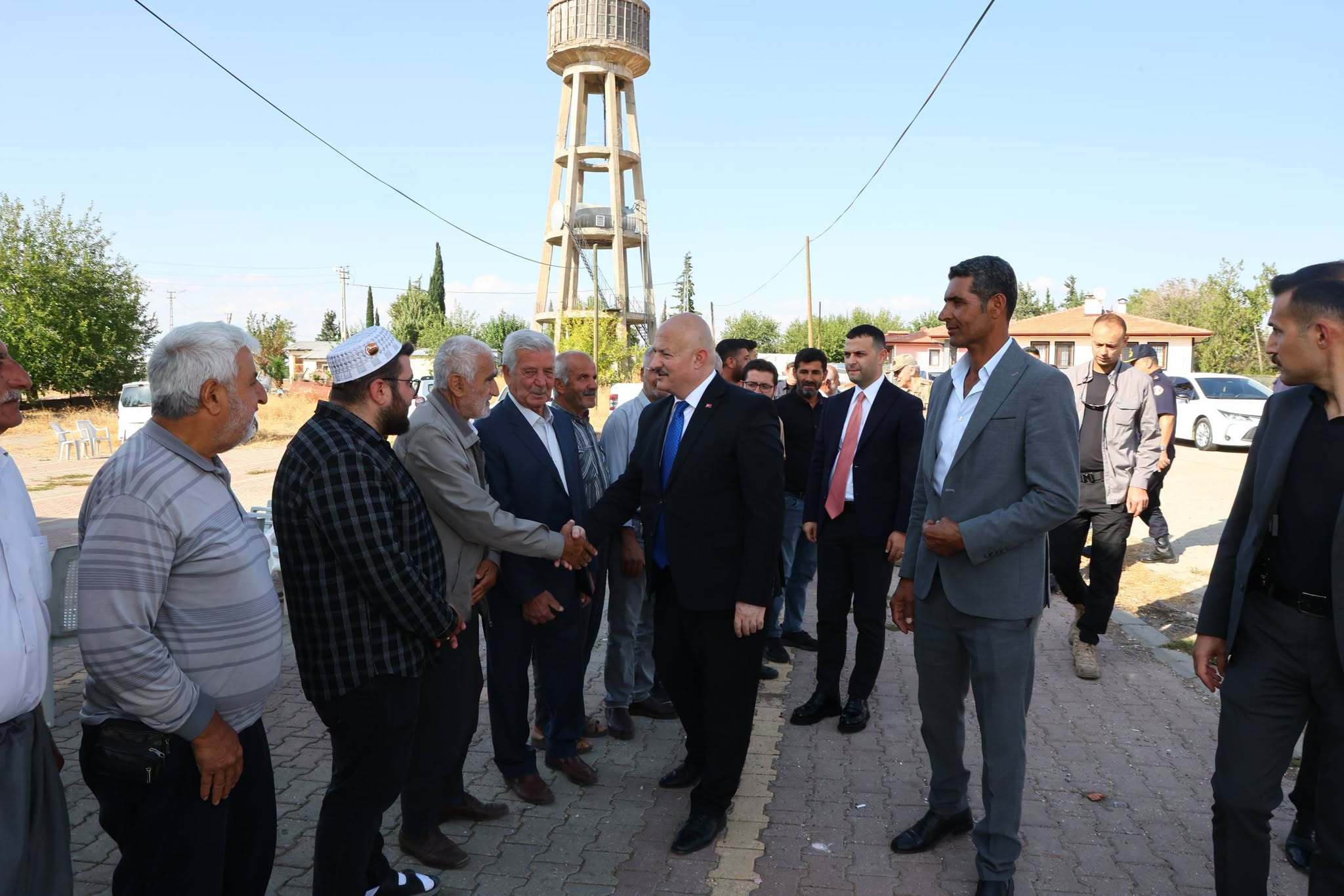 Adıyaman Valisi Küçük, Bozhöyük ve Bağpınar Köylerini Ziyaret Etti
